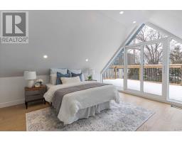 208 Gainsborough Road, Toronto, ON M4L3C6 Photo 30
