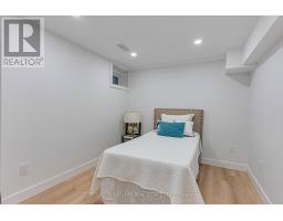 208 Gainsborough Road, Toronto, ON M4L3C6 Photo 39