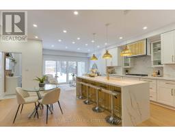 Primary Bedroom - 208 Gainsborough Road, Toronto, ON M4L3C6 Photo 9