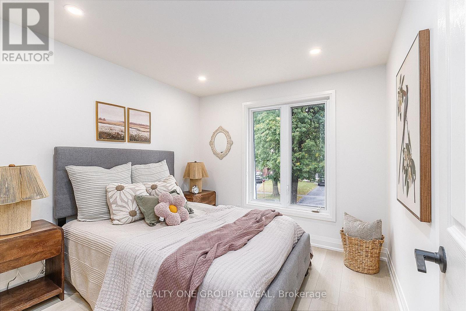 938 Harding Street, Whitby, ON photo 15