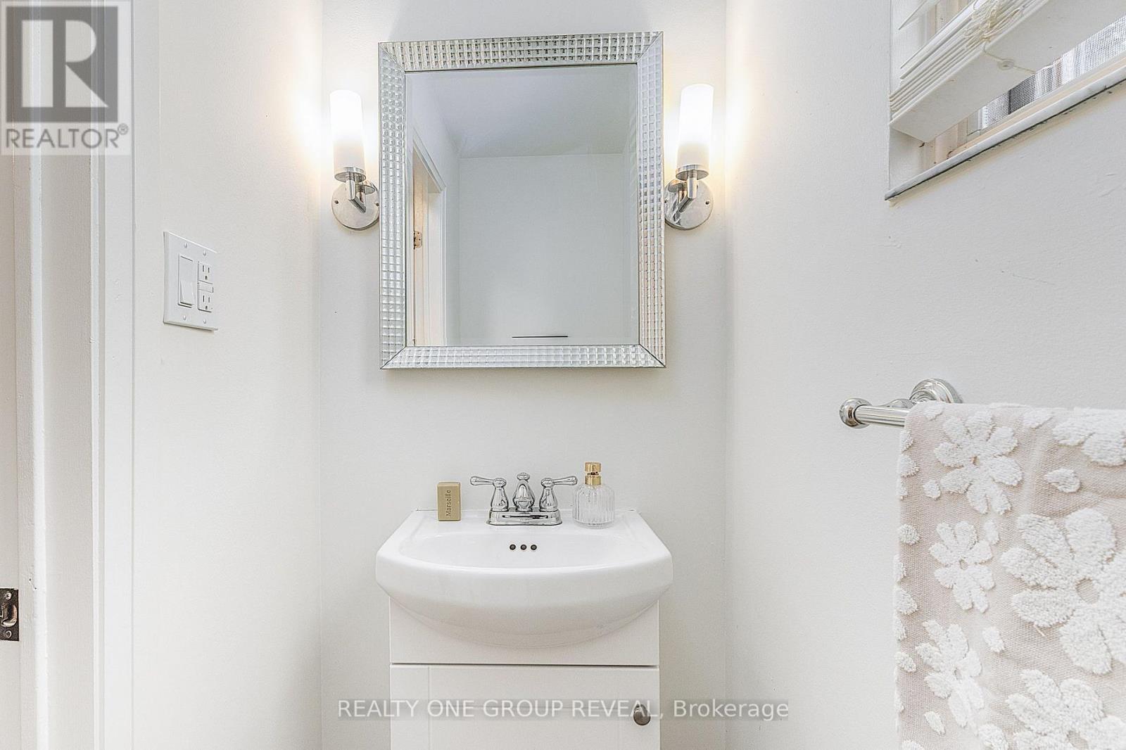 938 Harding Street, Whitby, ON photo 17