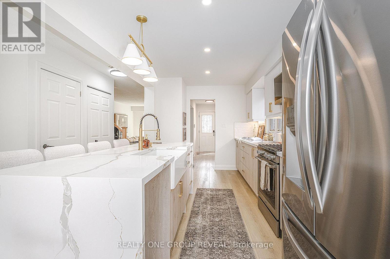 938 Harding Street, Whitby, ON photo 8
