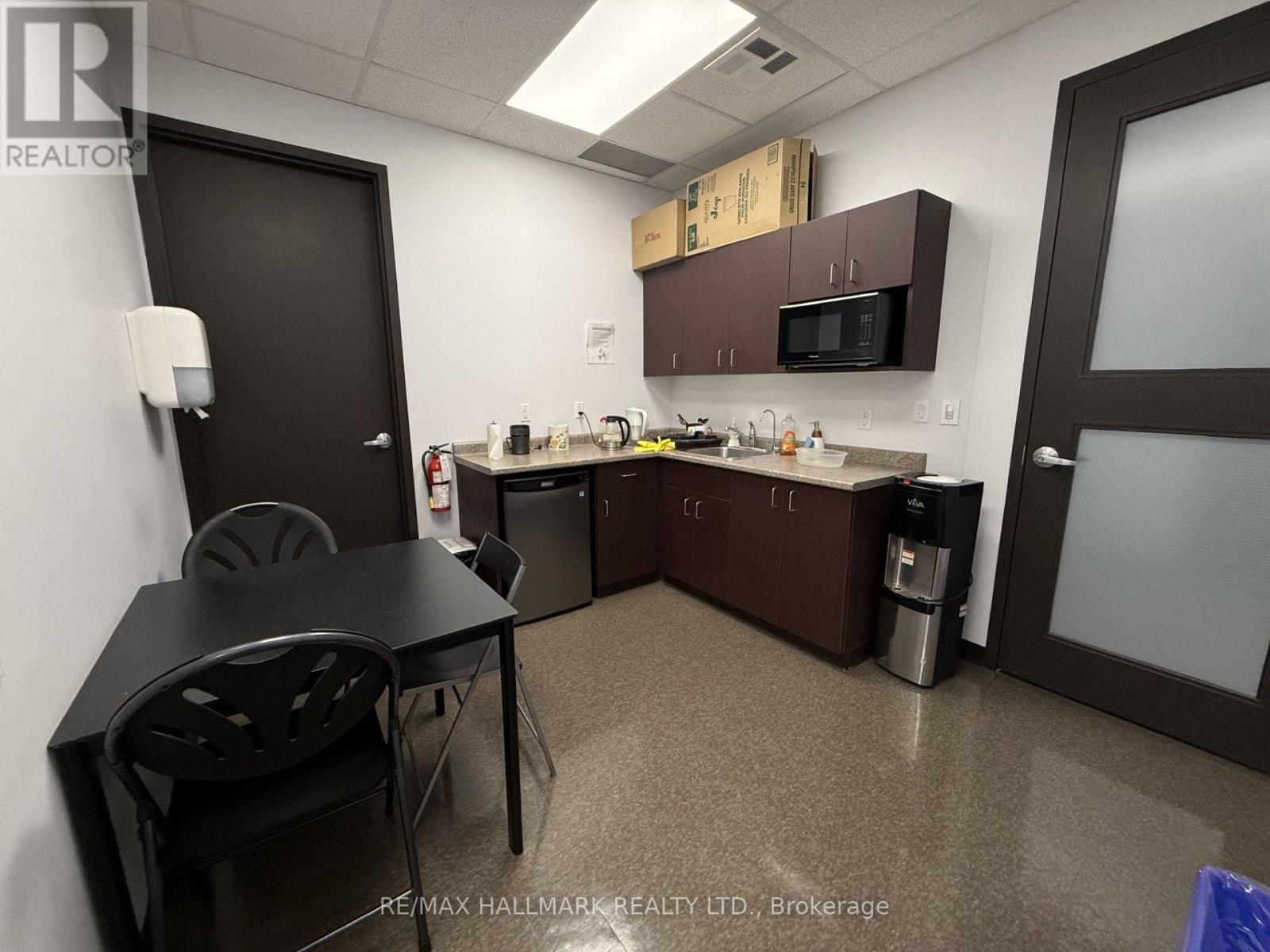 1457 Mccowan Unit 202 photo 3