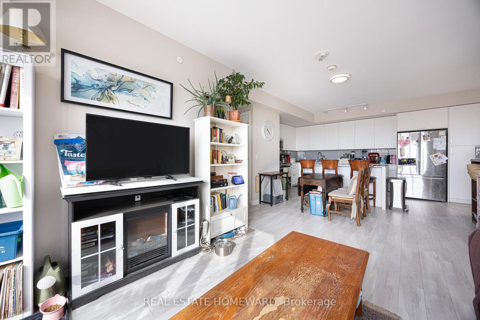 605- 1630 Queen Street East, Toronto, ON photo 10