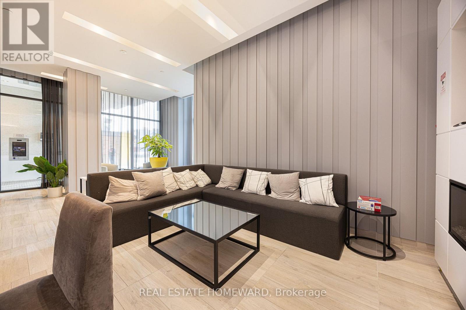 605- 1630 Queen Street East, Toronto, ON photo 27