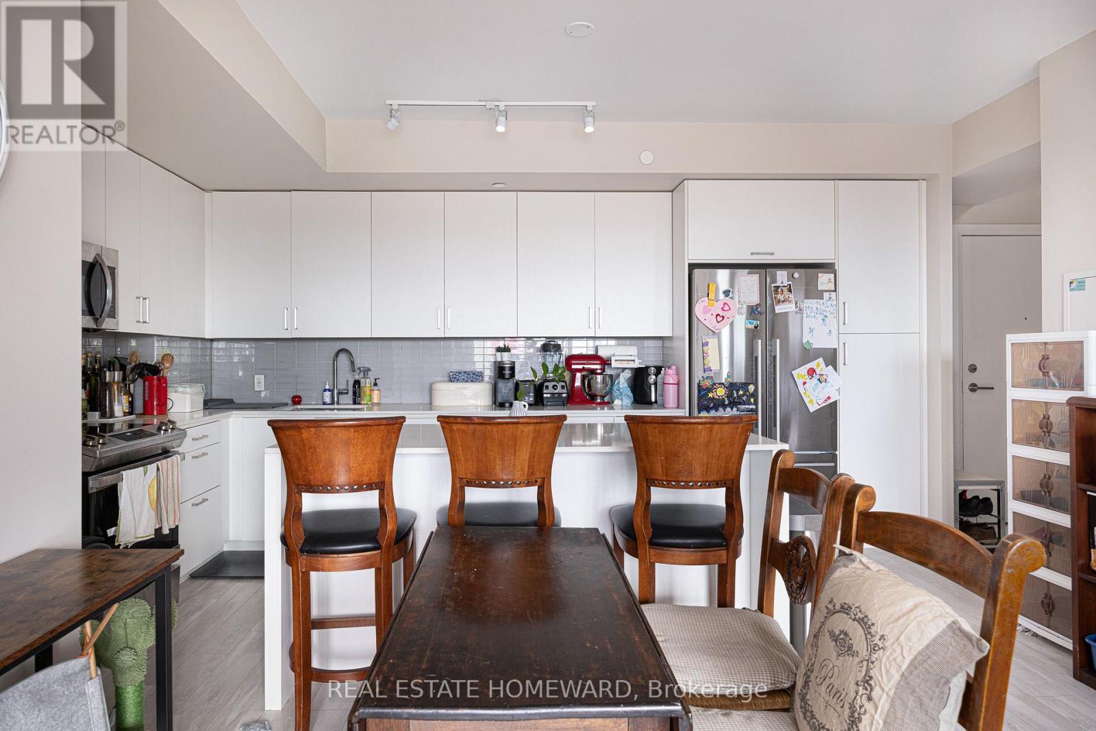 605- 1630 Queen Street East, Toronto, ON photo 9