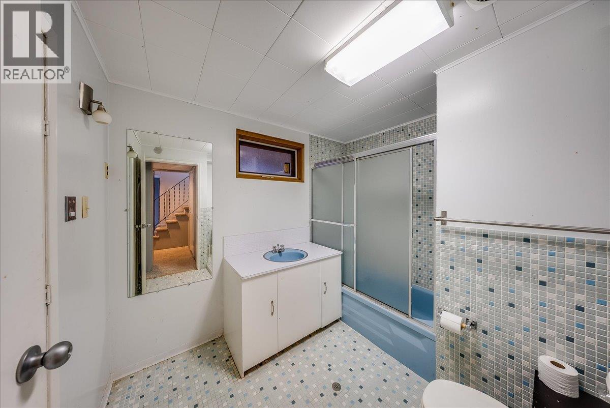 2603 Maple Crescent - 37
