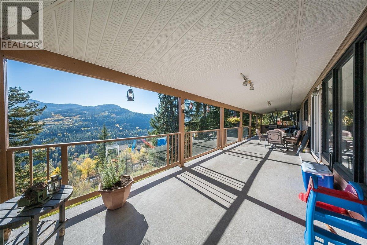 2603 Maple Crescent - 29