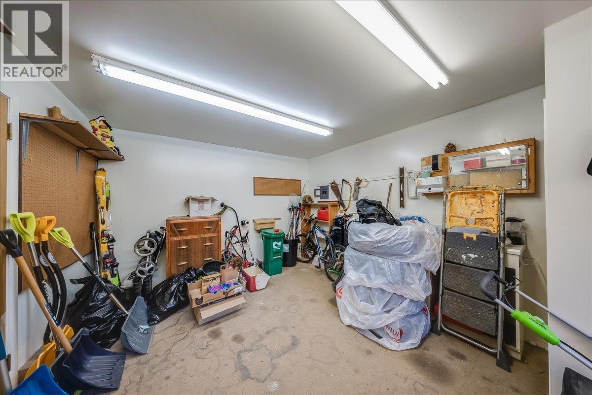2603 Maple Crescent - 57
