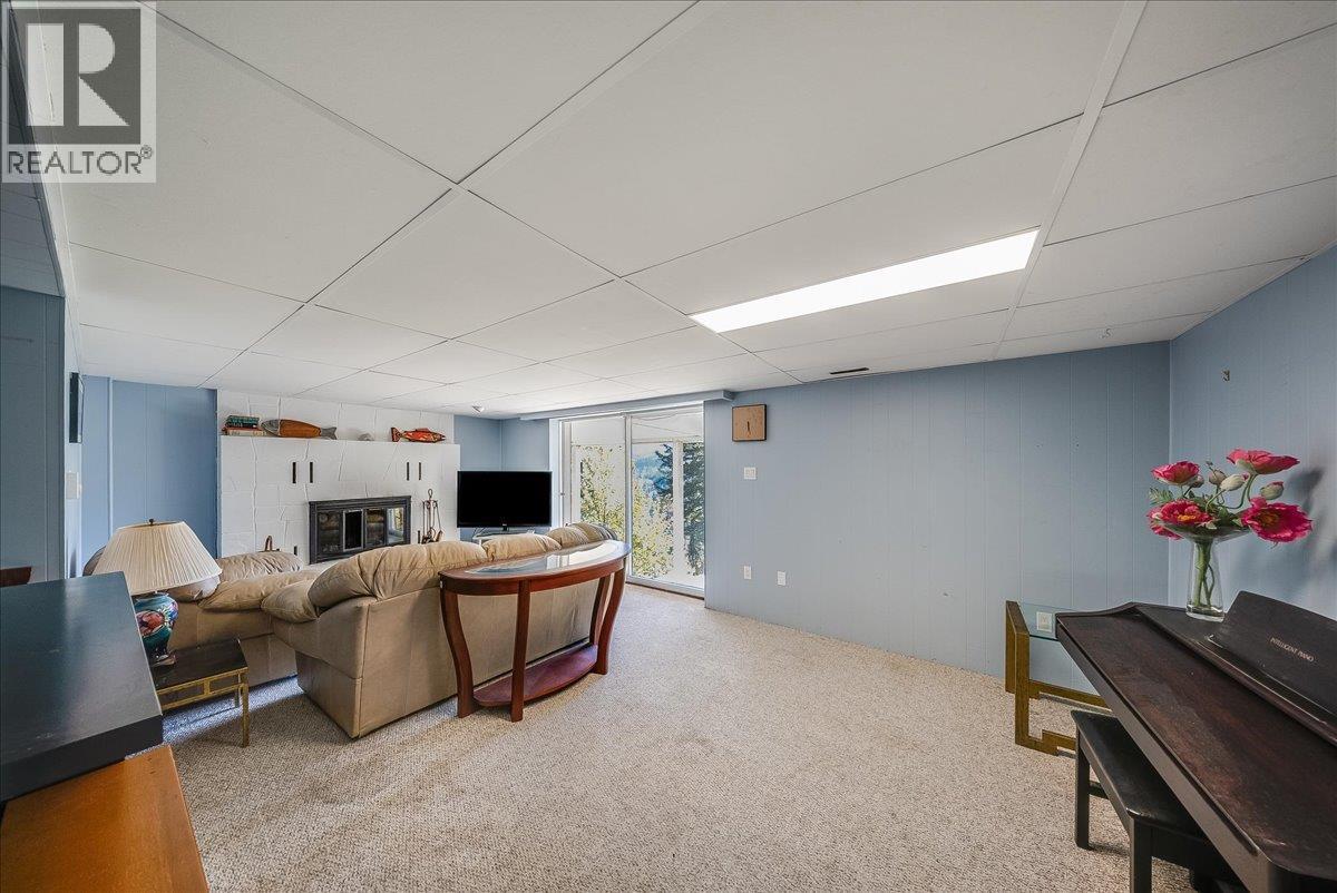 2603 Maple Crescent - 43