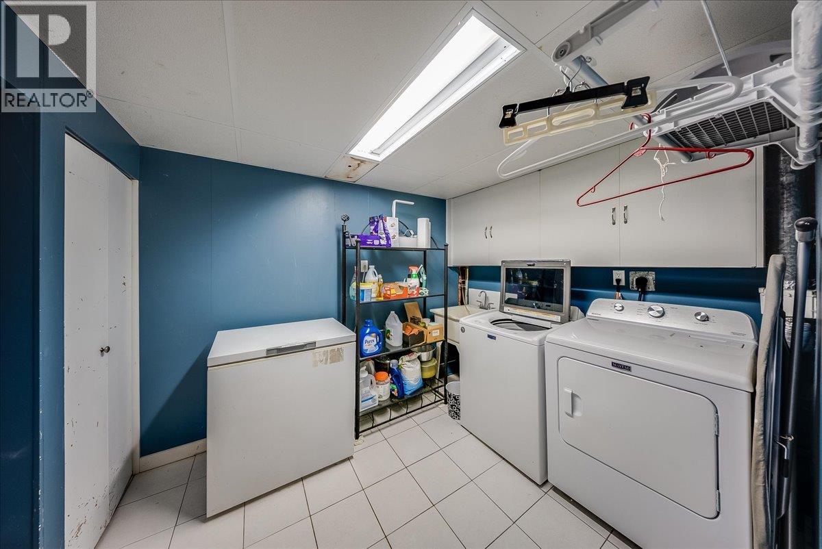 2603 Maple Crescent - 41