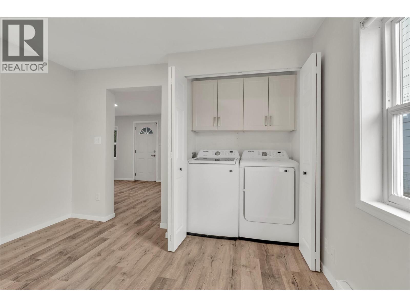  468 Wade Avenue West, Penticton
