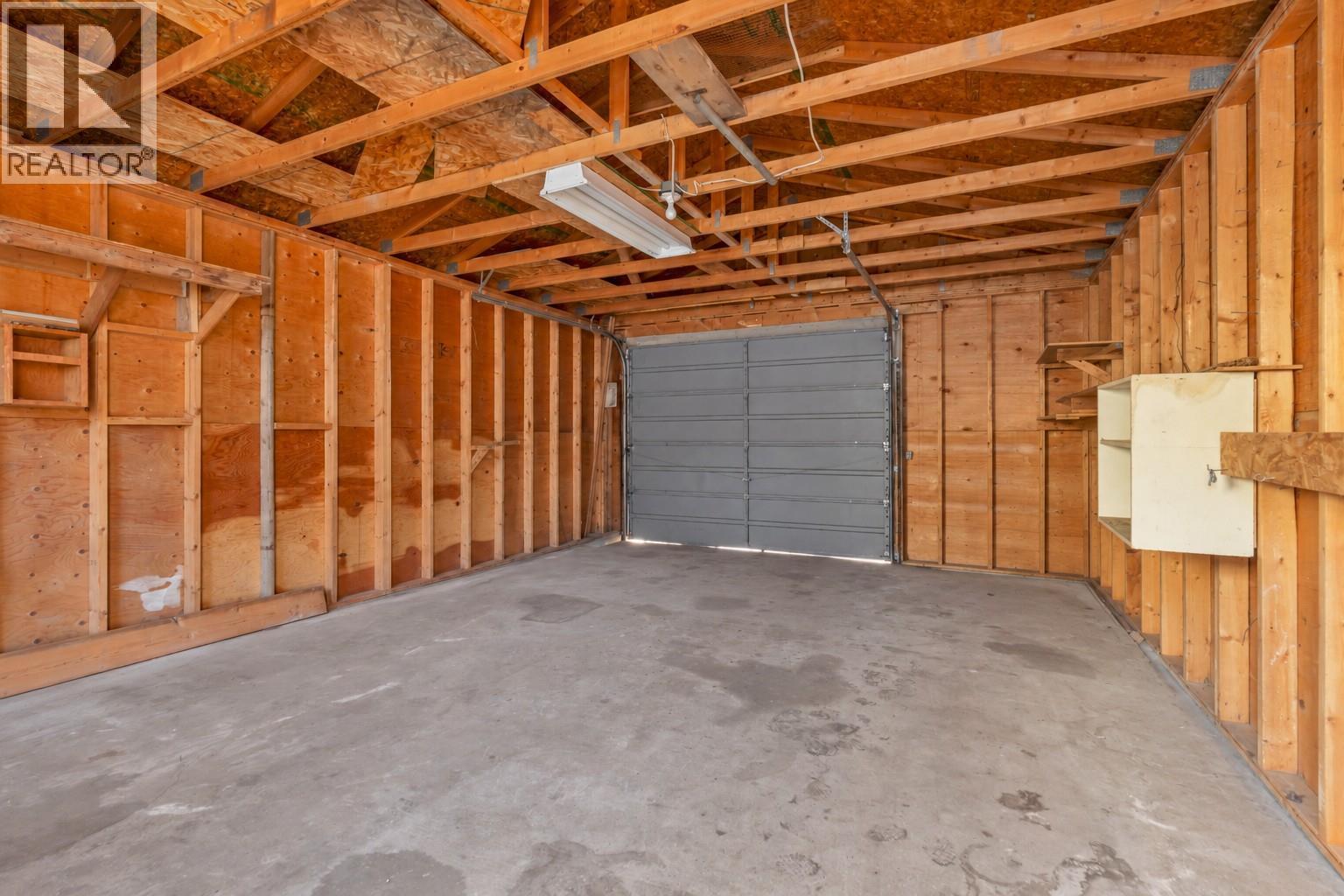  468 Wade Avenue West, Penticton