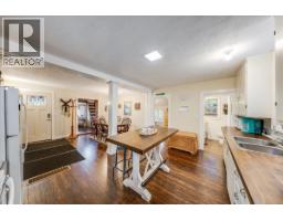 1653 Harasin Alley, Rossland, BC V0G1Y0 Photo 13