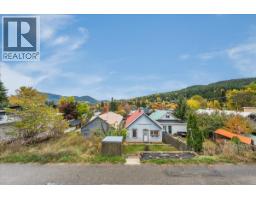 1653 Harasin Alley, Rossland, BC V0G1Y0 Photo 23
