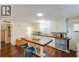 1653 Harasin Alley, Rossland, BC V0G1Y0 Photo 8