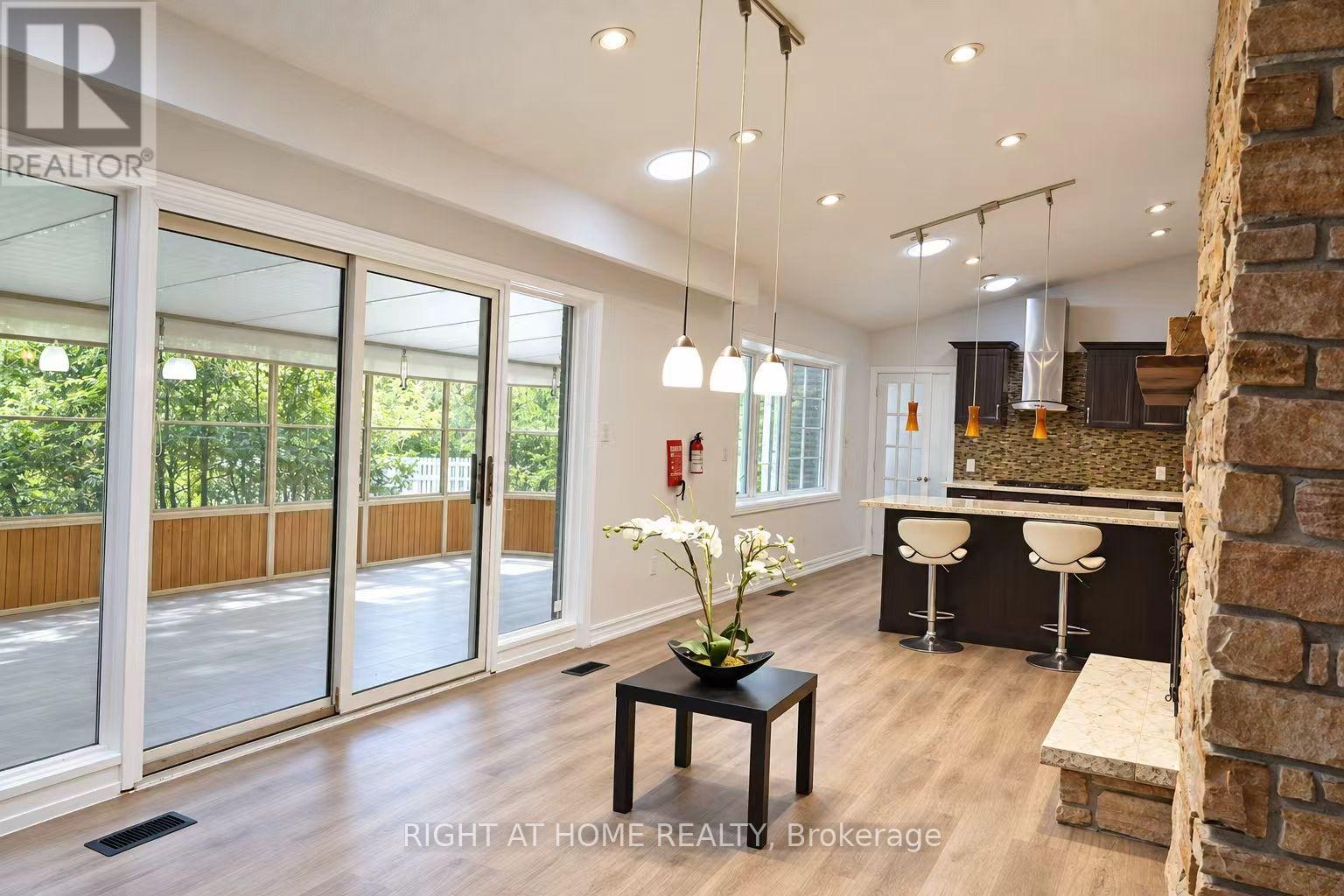 10934 Warden Avenue — photo 4