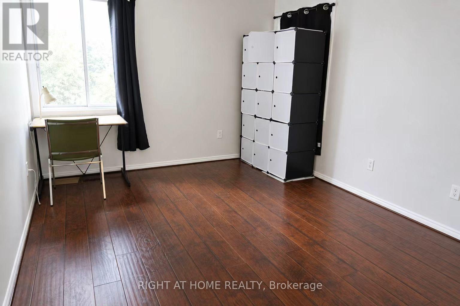 10934 Warden Avenue — photo 7