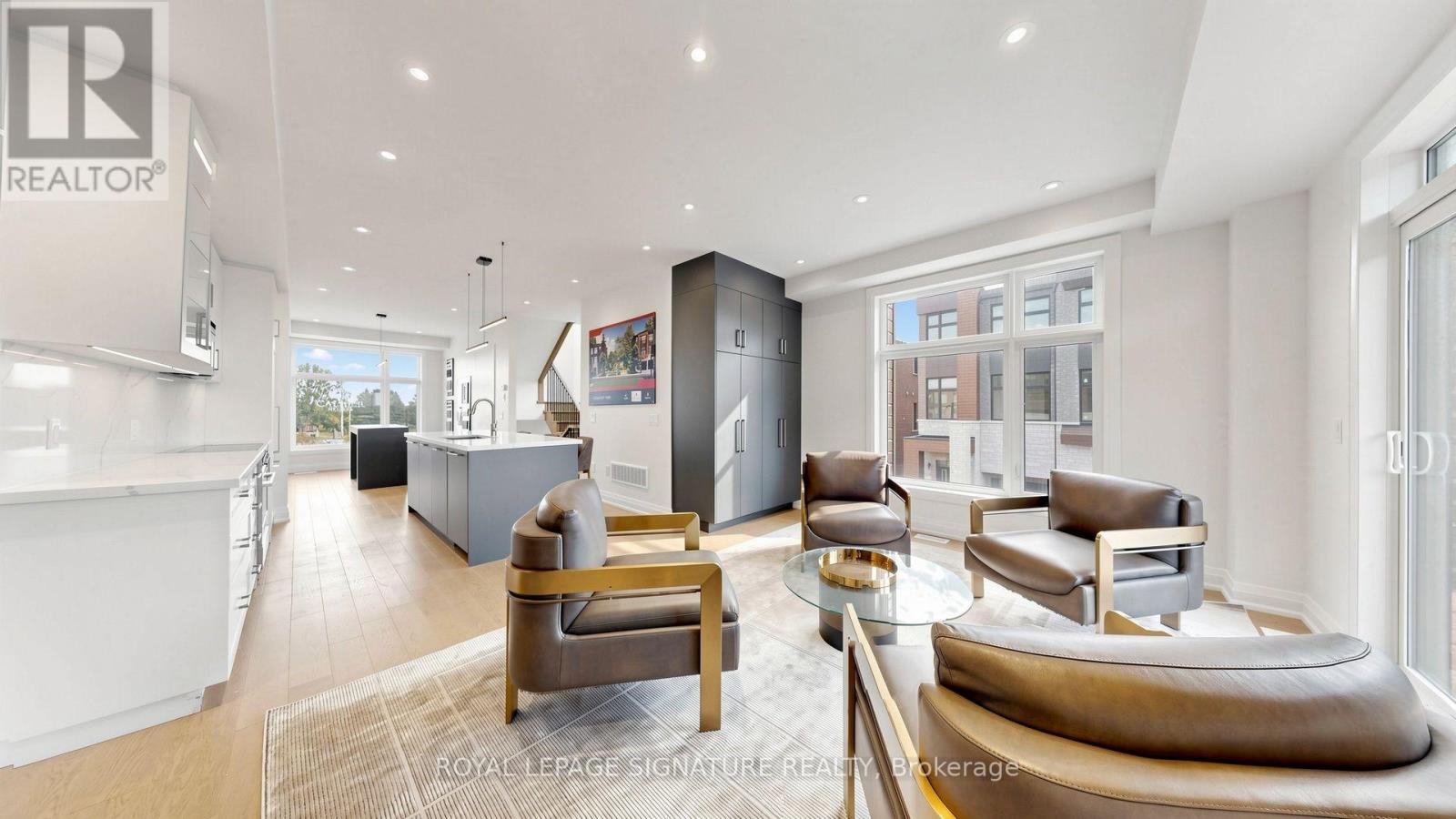 38 Radisson Street, Vaughan, ON photo 2