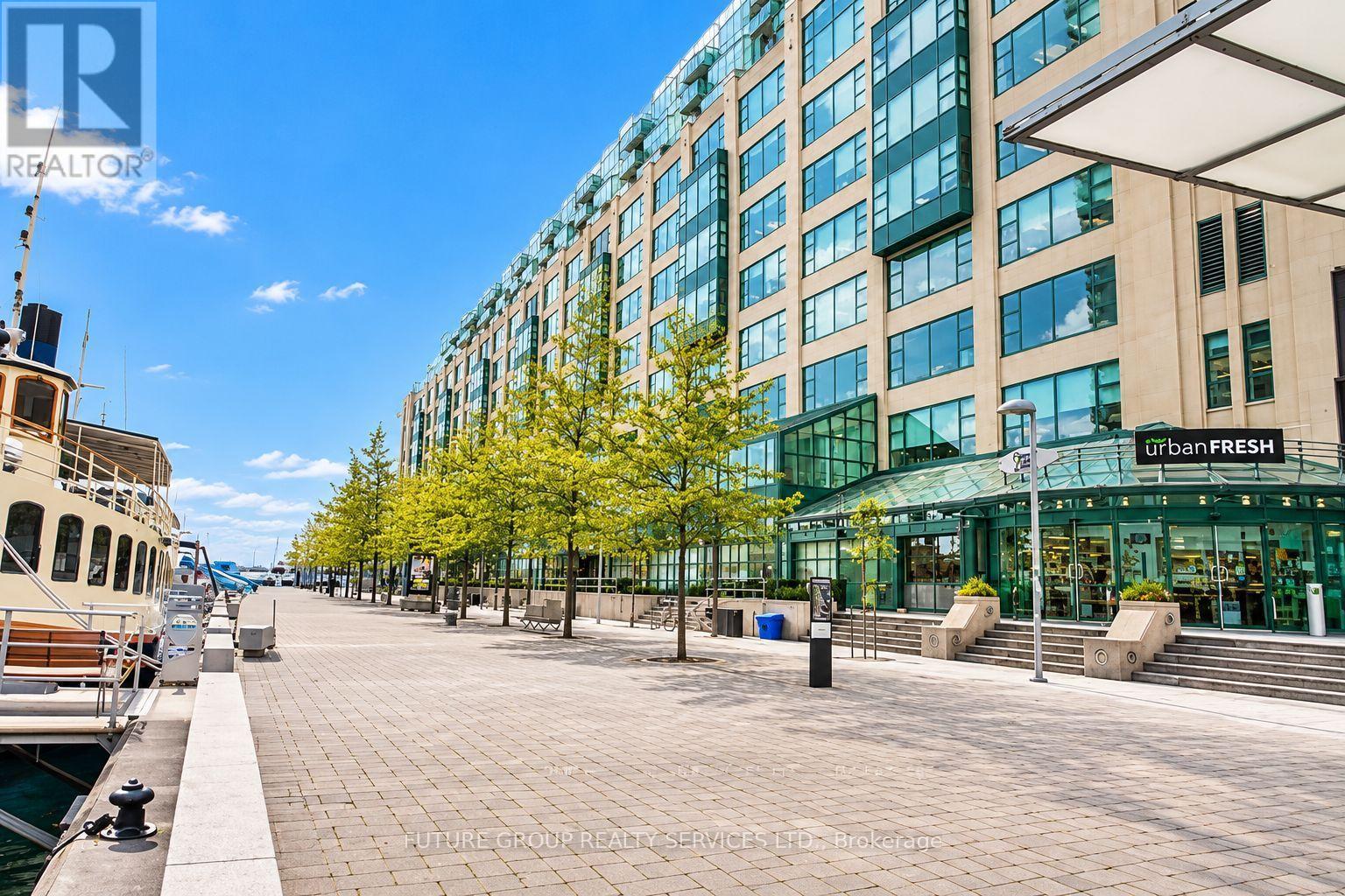 77 Harbour Square — photo 19