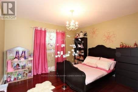 102 York Mills Road — photo 10