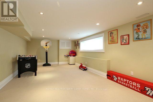 102 York Mills Road — photo 12
