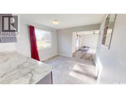 4pc Bathroom - 402 Main Street, Arcola, SK S0C0G0 Photo 8