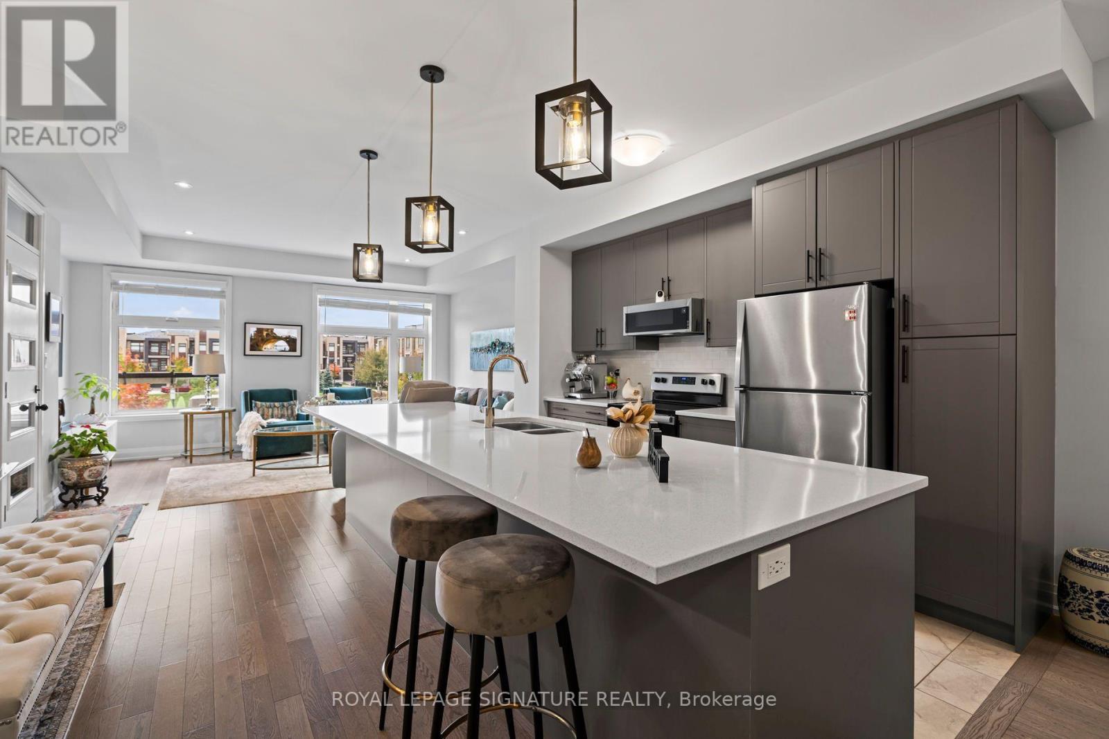 2542 Littlefield Crescent, Oakville, ON photo 7