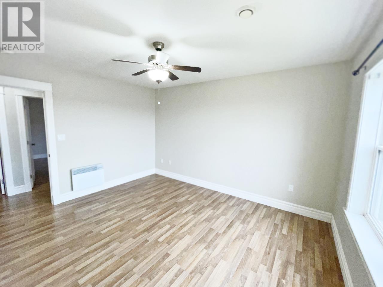 #203 53 Glen Stewart Drive - 12