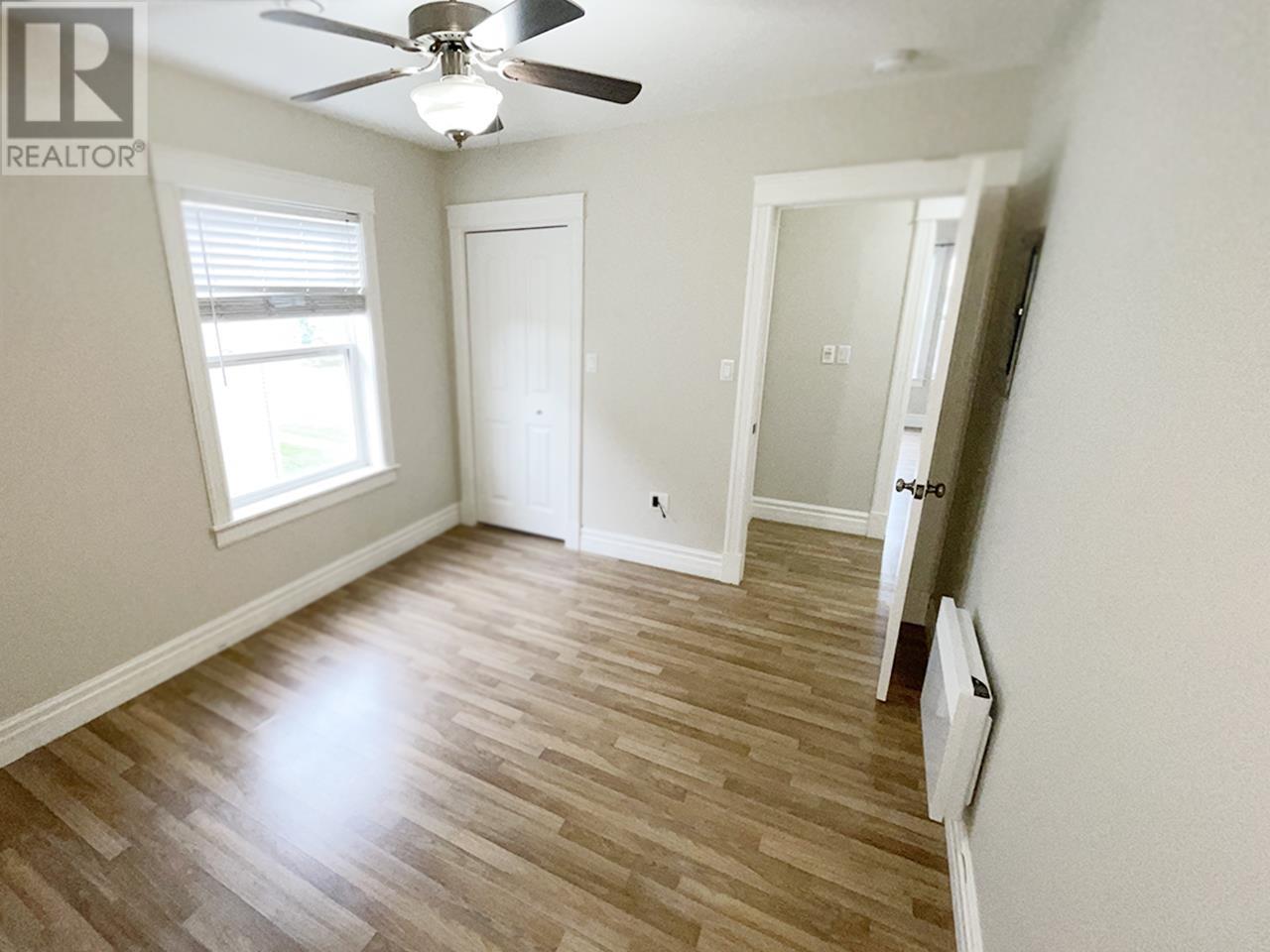 #203 53 Glen Stewart Drive - 13