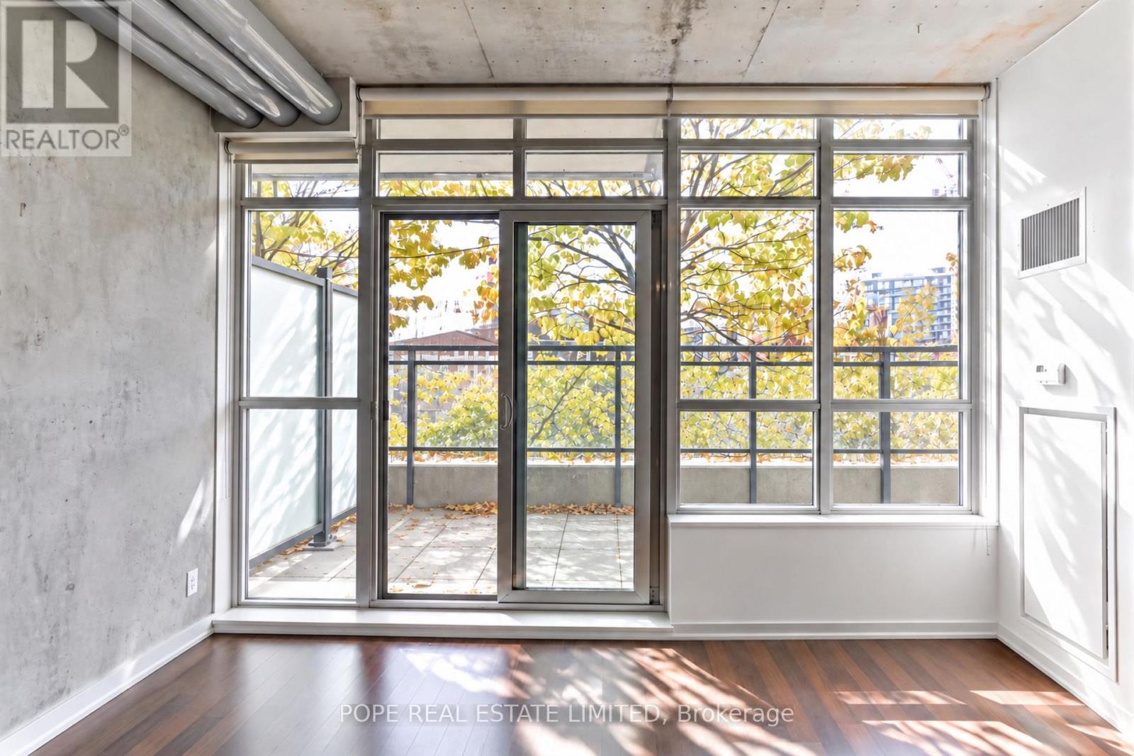 38 Joe Shuster Way — photo 17