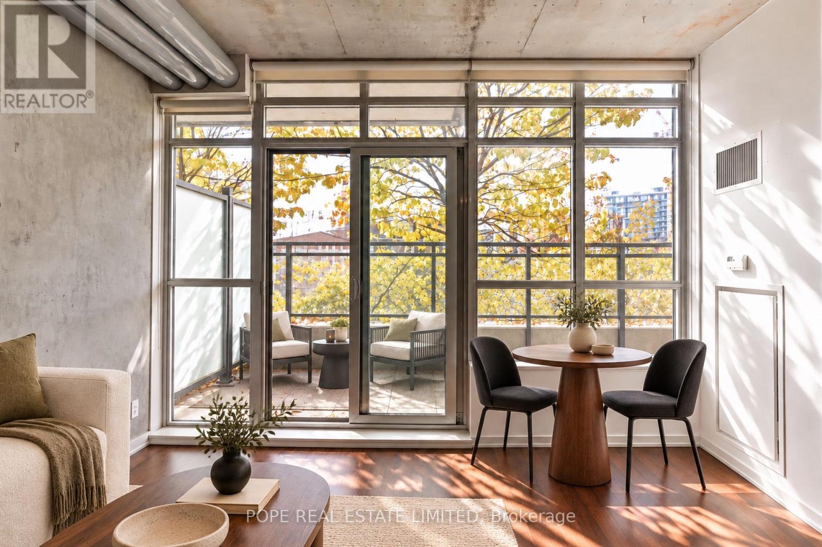 38 Joe Shuster Way — photo 3