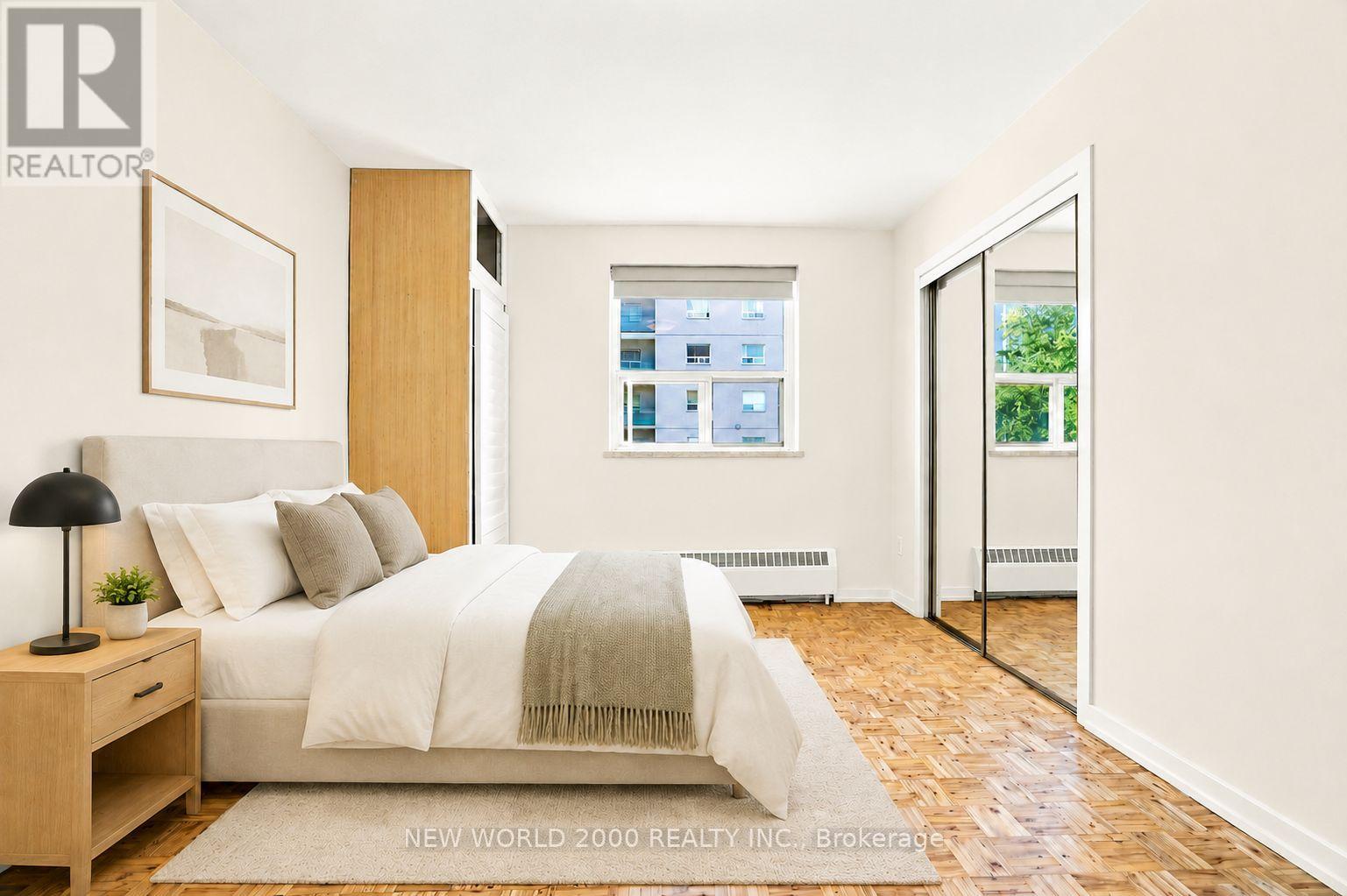 2300 Marine Drive — photo 2