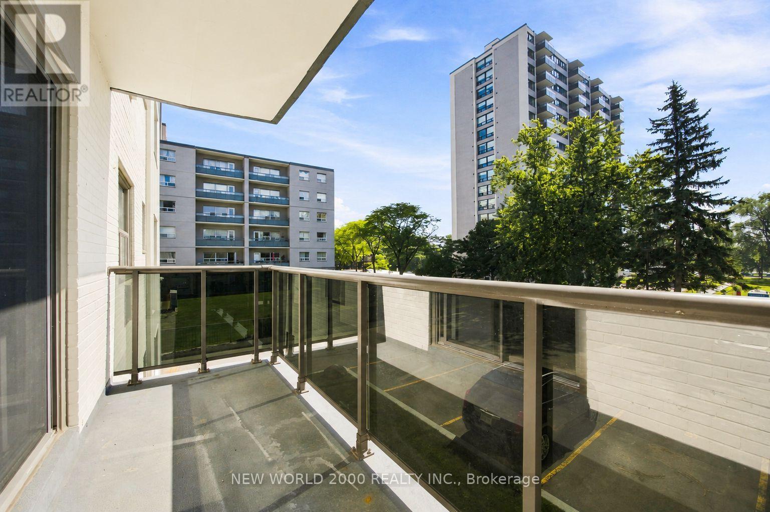2300 Marine Drive — photo 8