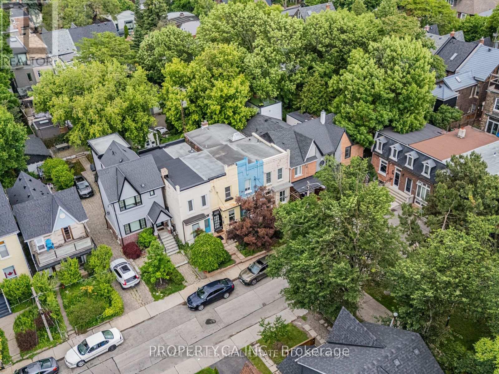 18 Saunders Avenue — photo 25