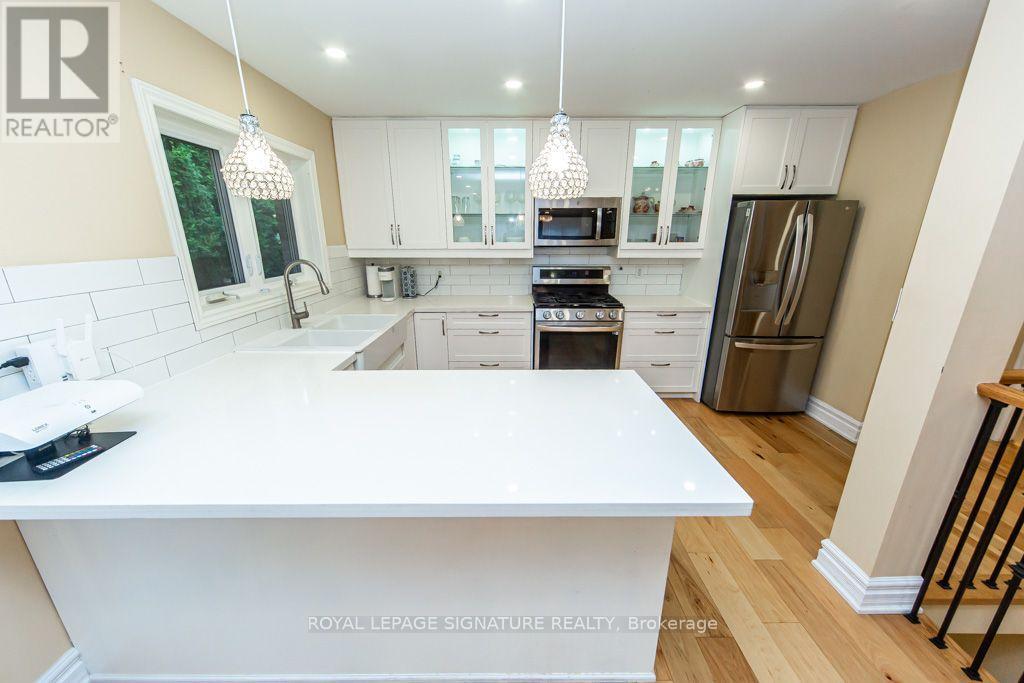 10 Beaver Bend Crescent, Toronto, ON photo 13