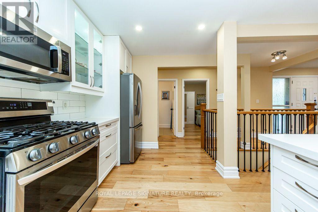 10 Beaver Bend Crescent, Toronto, ON photo 17