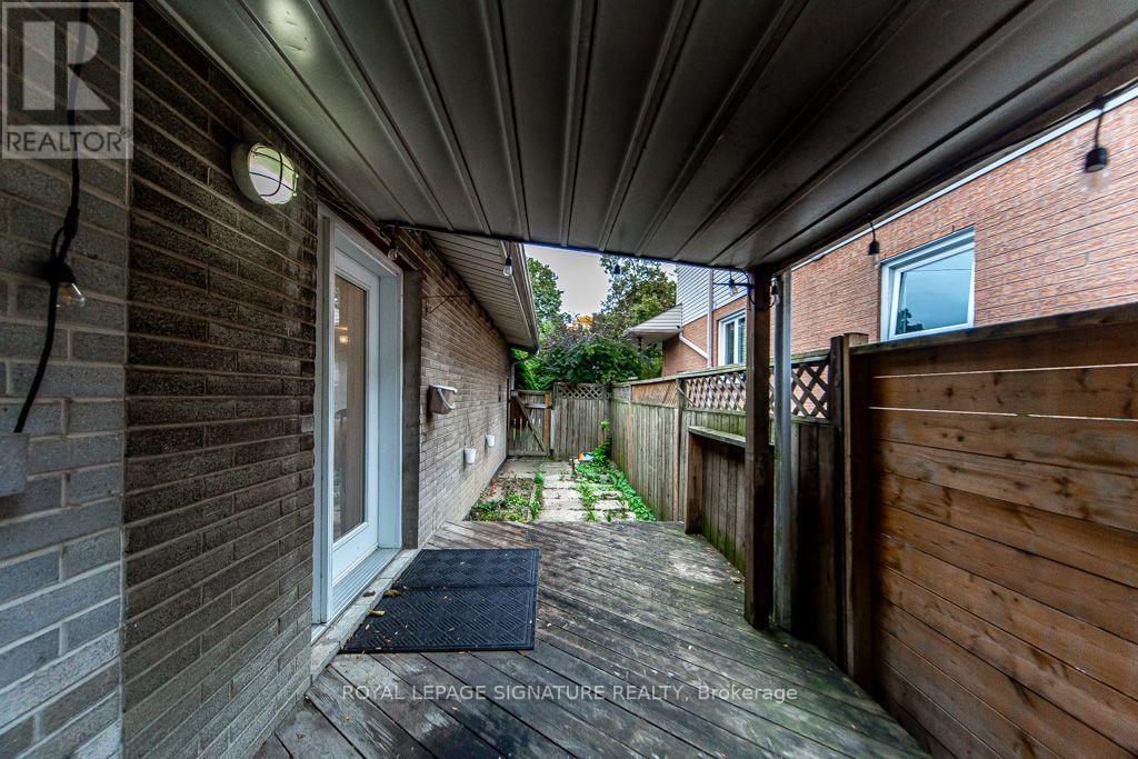 10 Beaver Bend Crescent, Toronto, ON photo 44