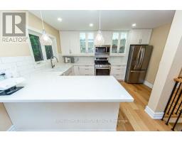 10 Beaver Bend Crescent, Toronto, ON M9B5P8 Photo 13