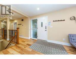 Family room - 10 Beaver Bend Crescent, Toronto, ON M9B5P8 Photo 9
