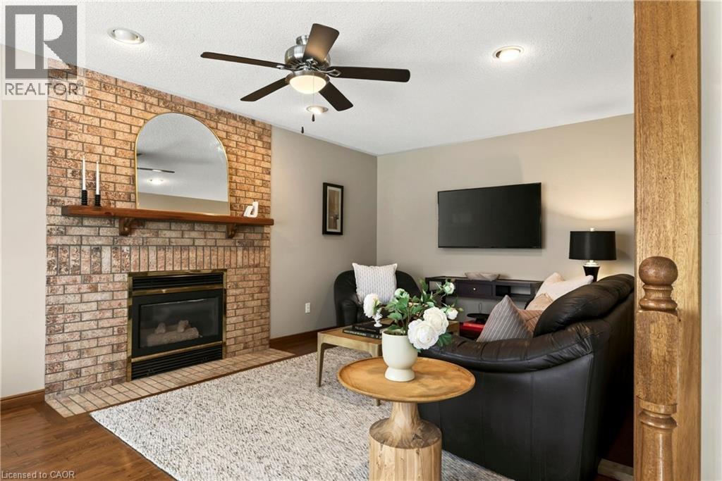 53 Bastille Street — photo 24