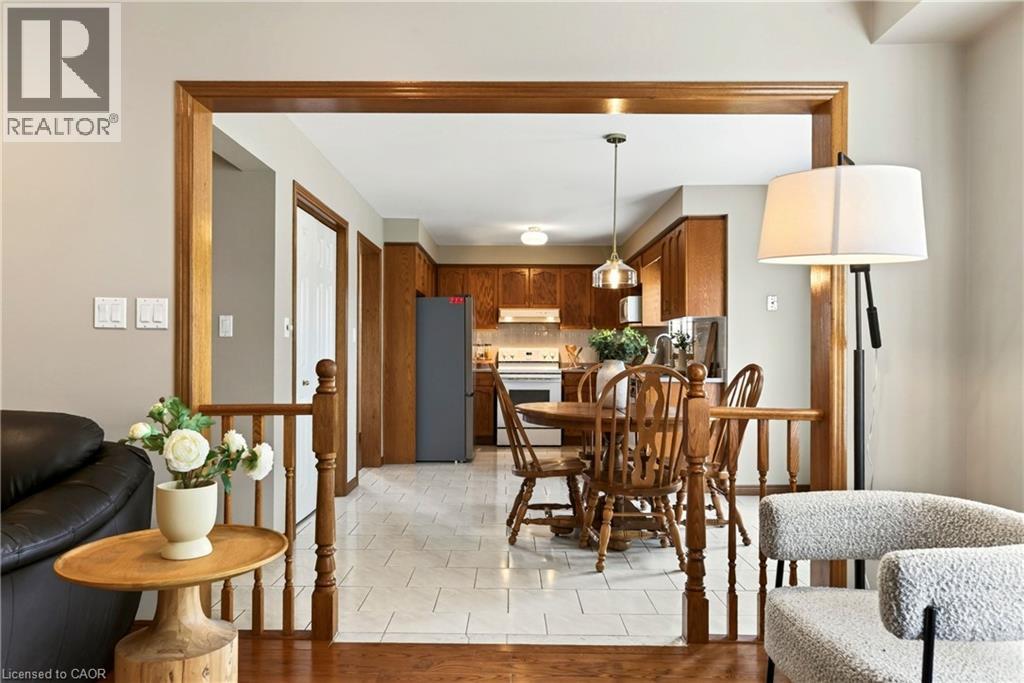 53 Bastille Street — photo 25