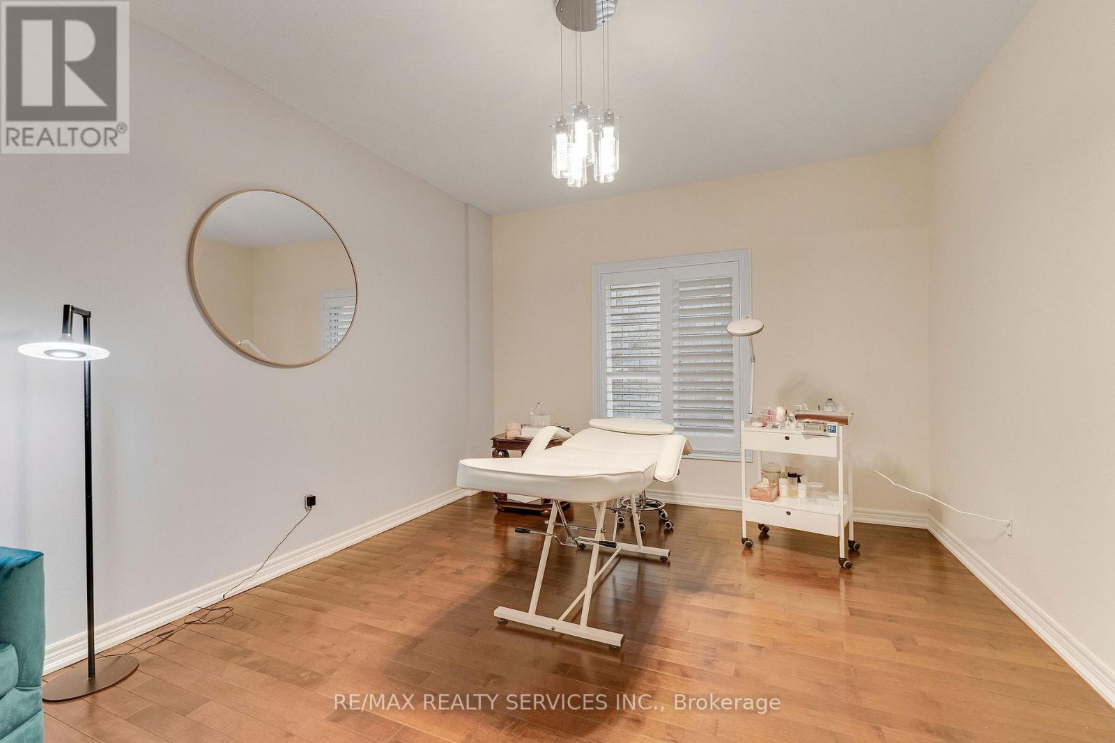 16 SISTINE COURT - 15