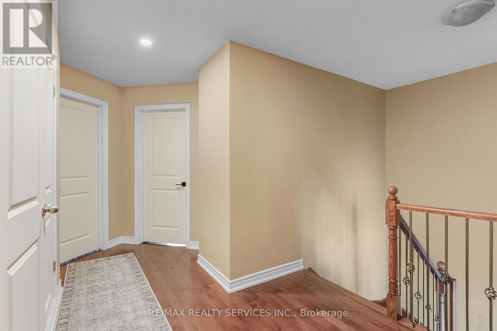 16 SISTINE COURT - 18