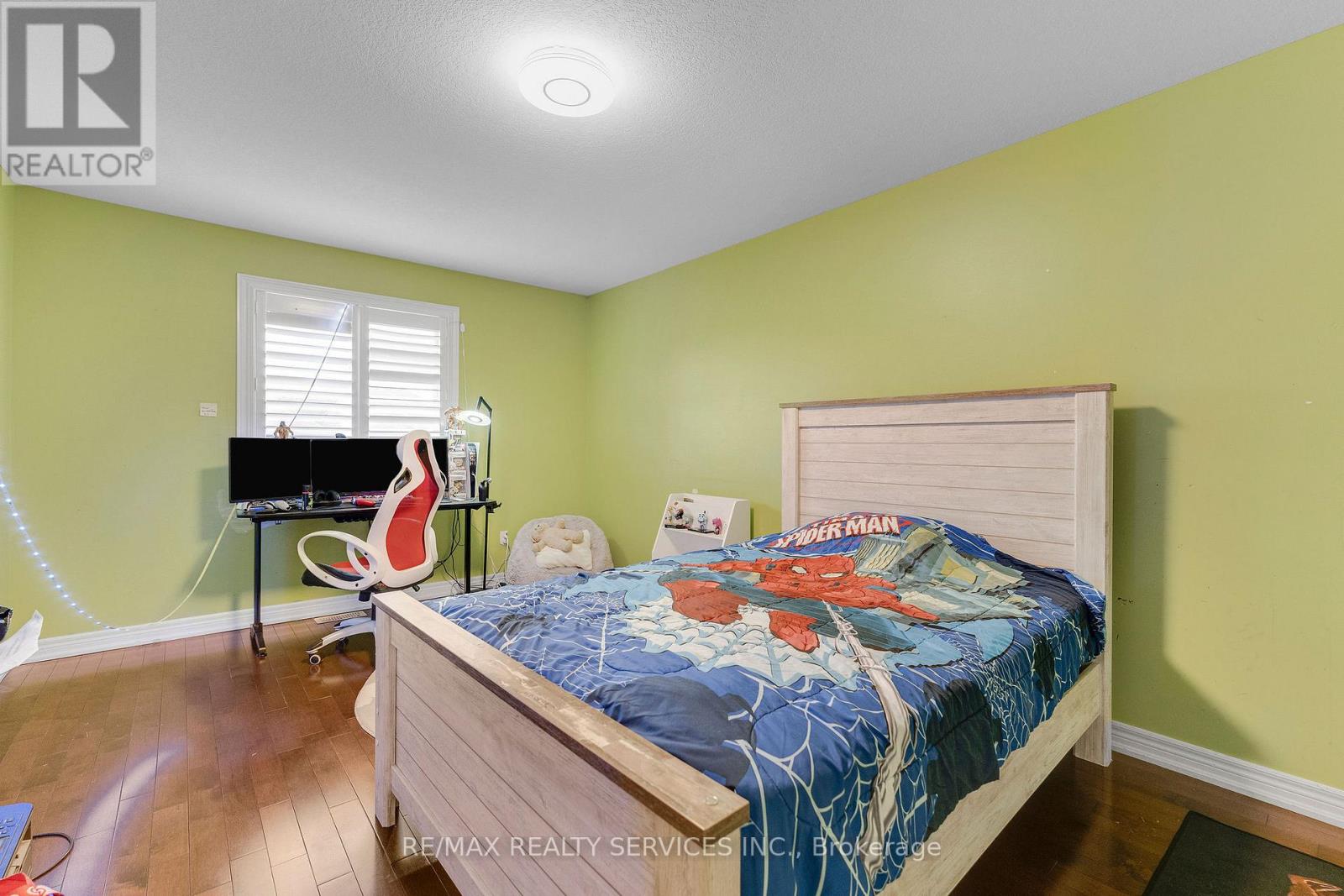 16 SISTINE COURT - 24