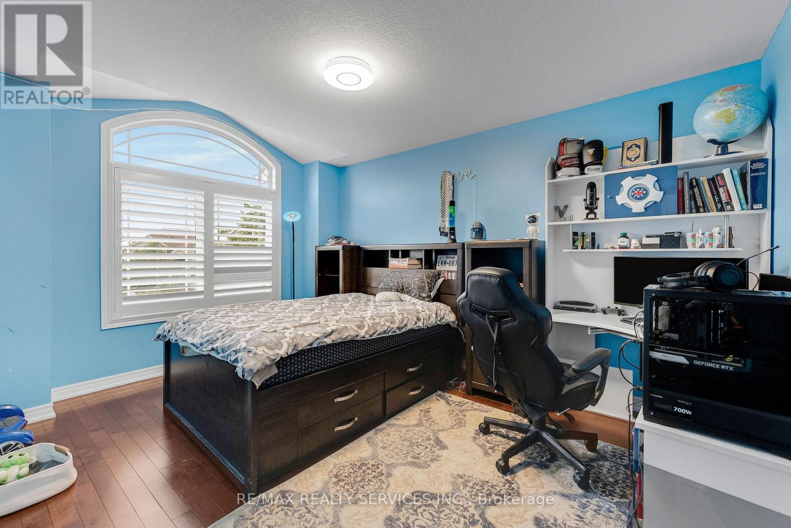 16 SISTINE COURT - 28