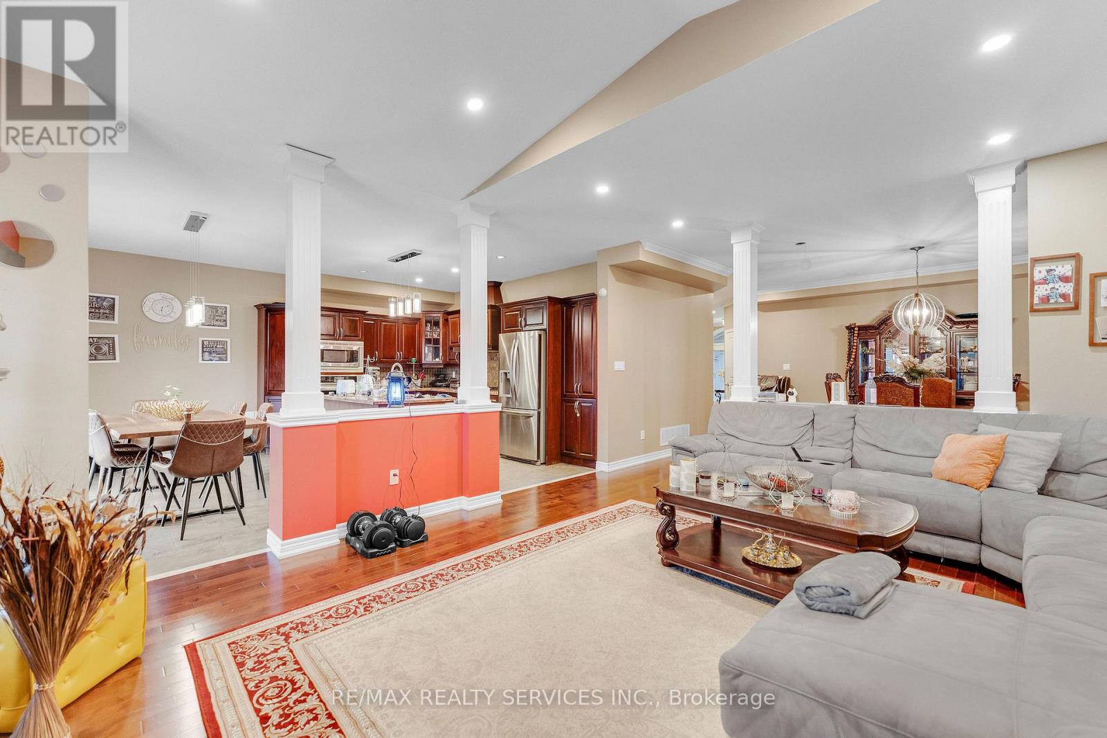 16 SISTINE COURT - 7