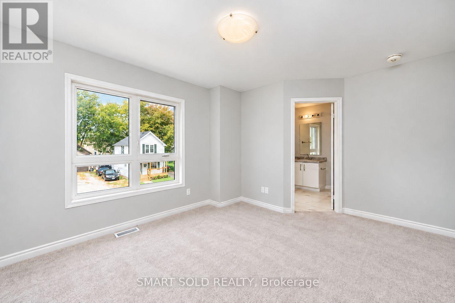 19 Perenack Avenue, Welland, ON photo 13