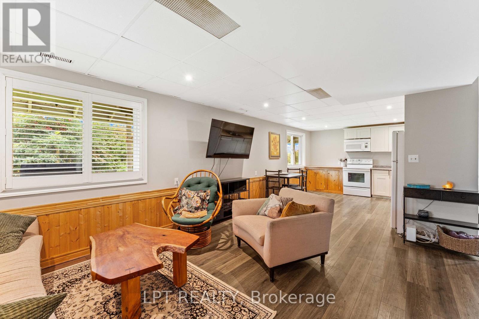 75 WAKEFORD ROAD - 32