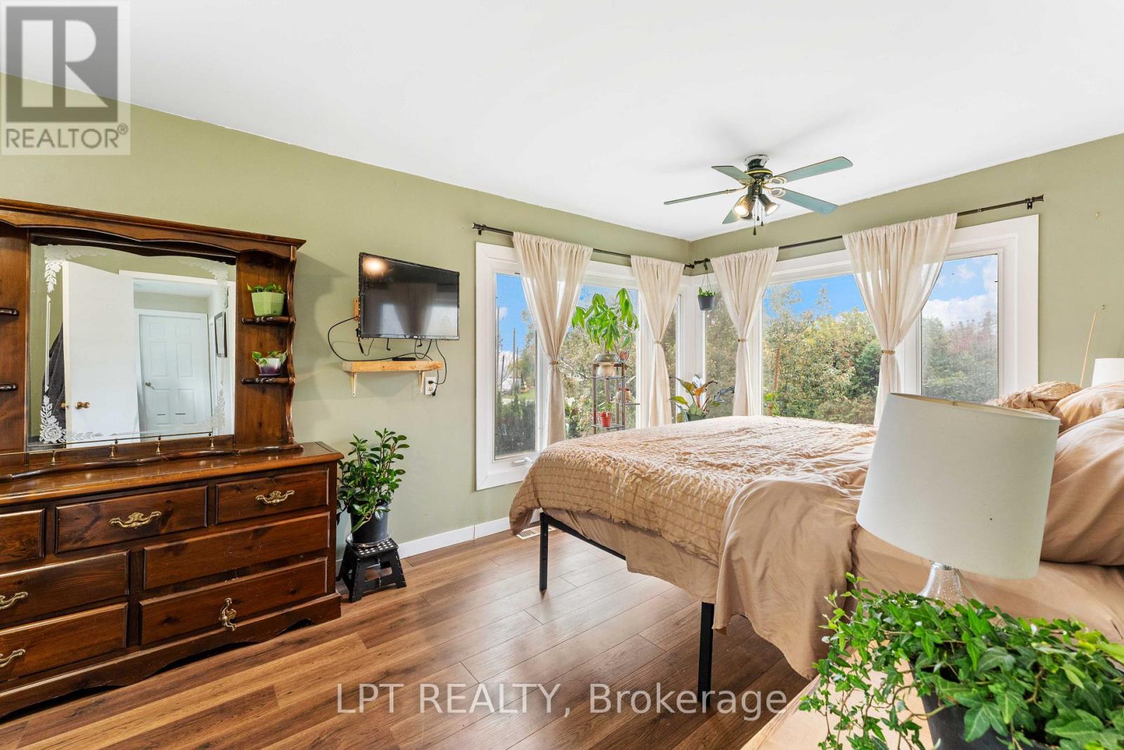 75 WAKEFORD ROAD - 45